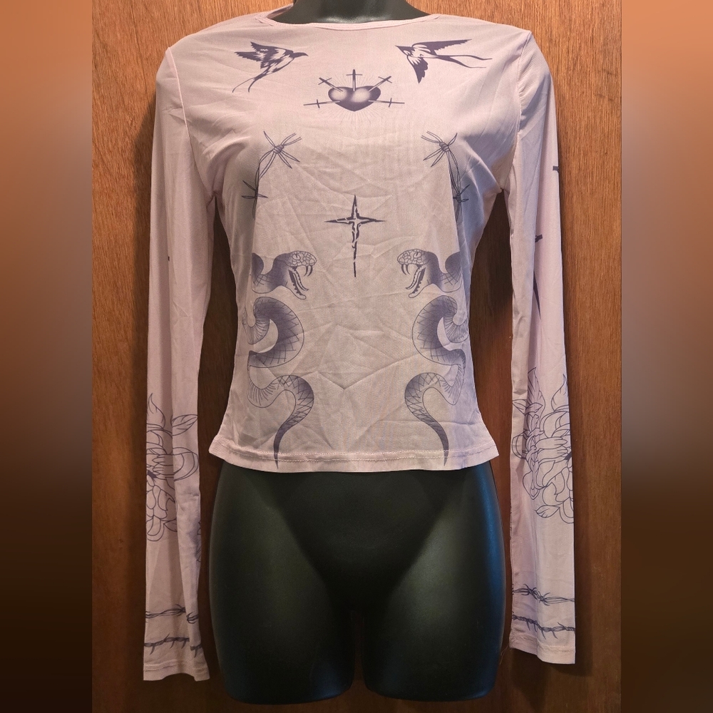 Hot Topic sheer blush Long Sleeve tattoo Top szL - Picture 2 of 7
